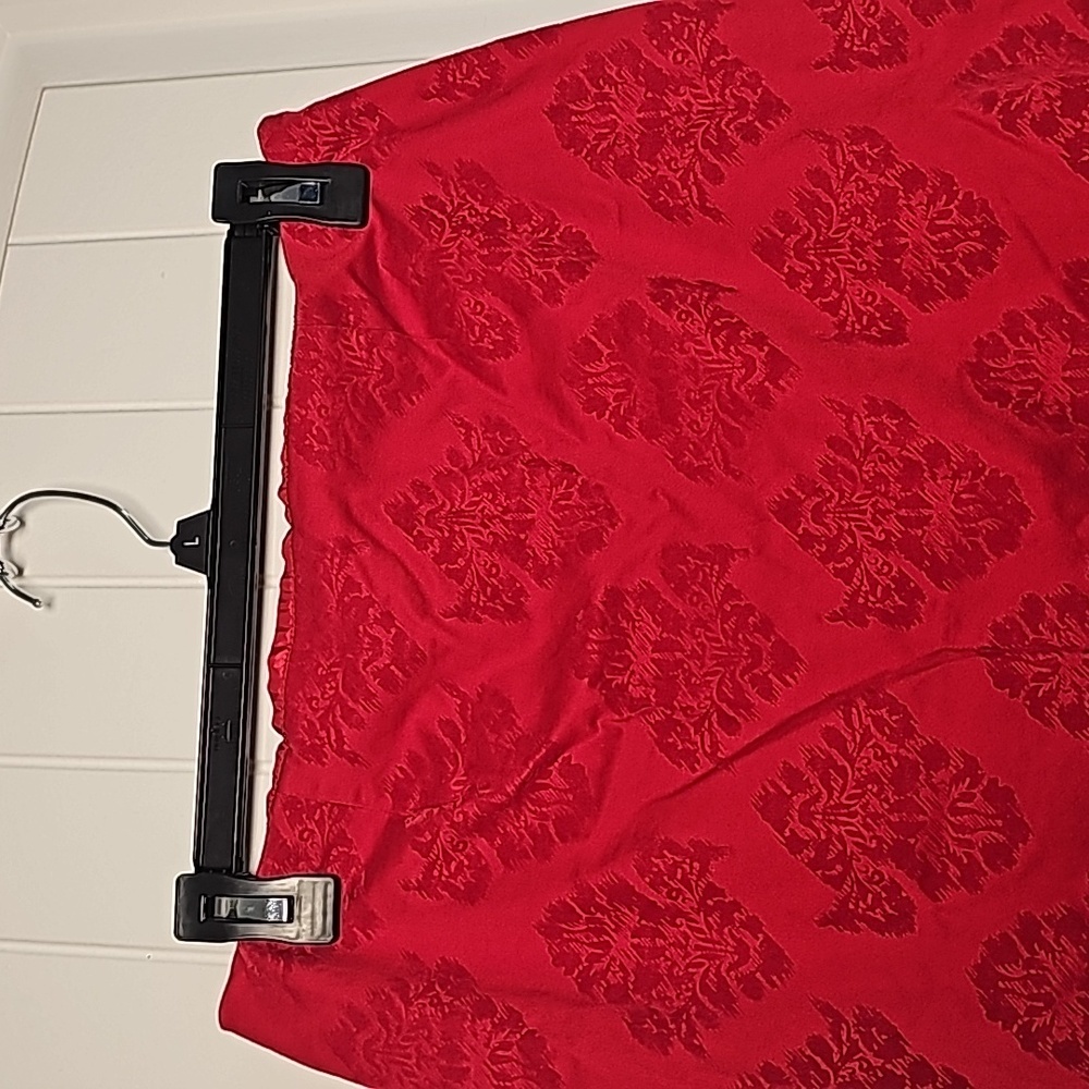 Apostrophe sz 8 red damask skirt - Picture 3 of 9